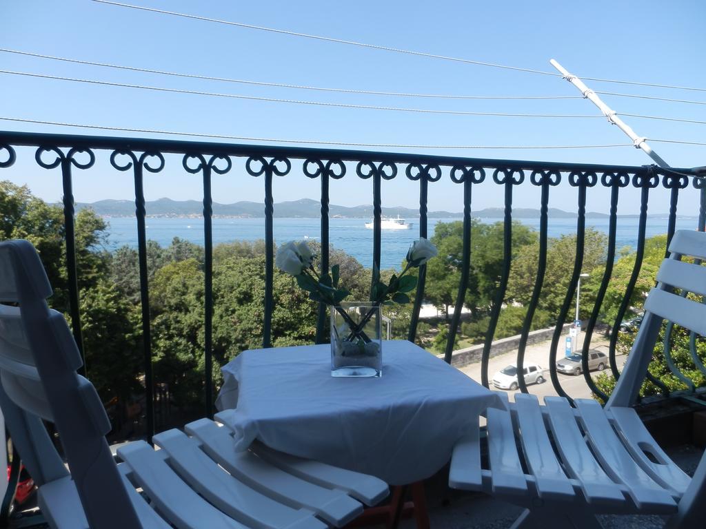 Vera Apartments With Sea View And Old Town View Zadar Cameră foto
